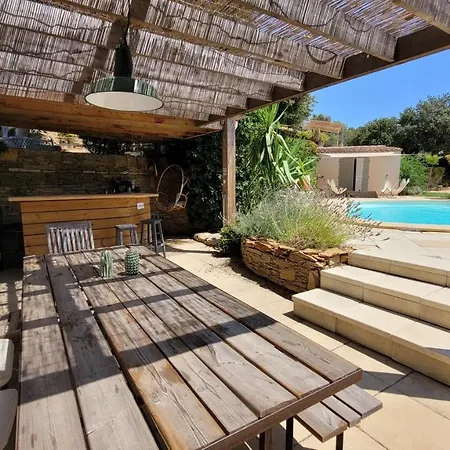 Holiday home Le Repaire De La Cadiere A 5mn Des Plages !
