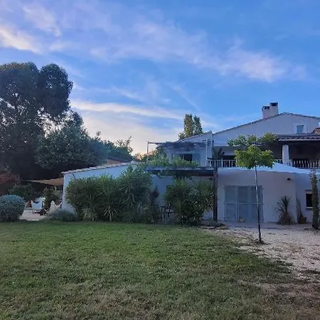 Holiday home Le Repaire De La Cadiere A 5mn Des Plages ! Saint-Cyr-sur-Mer