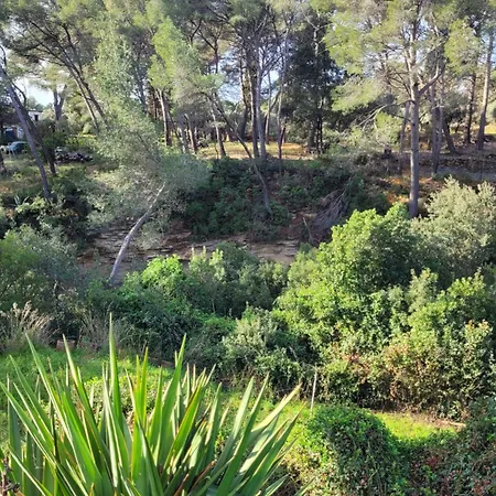 Holiday home Le Repaire De La Cadiere A 5mn Des Plages !